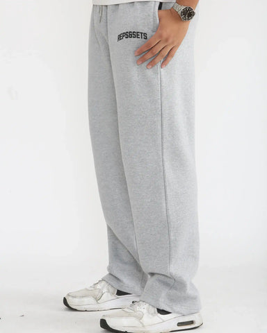 The Essential Straight Leg Trouser - Men's