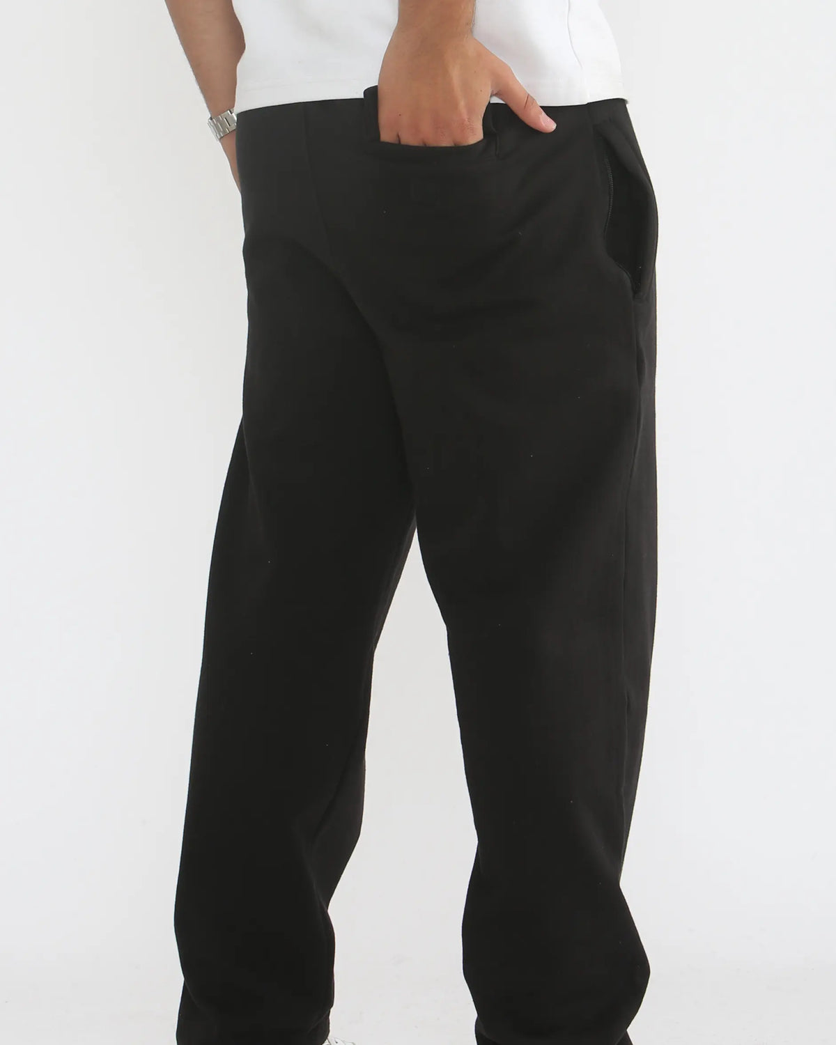 The Essential Straight Leg Trouser - Men's Black