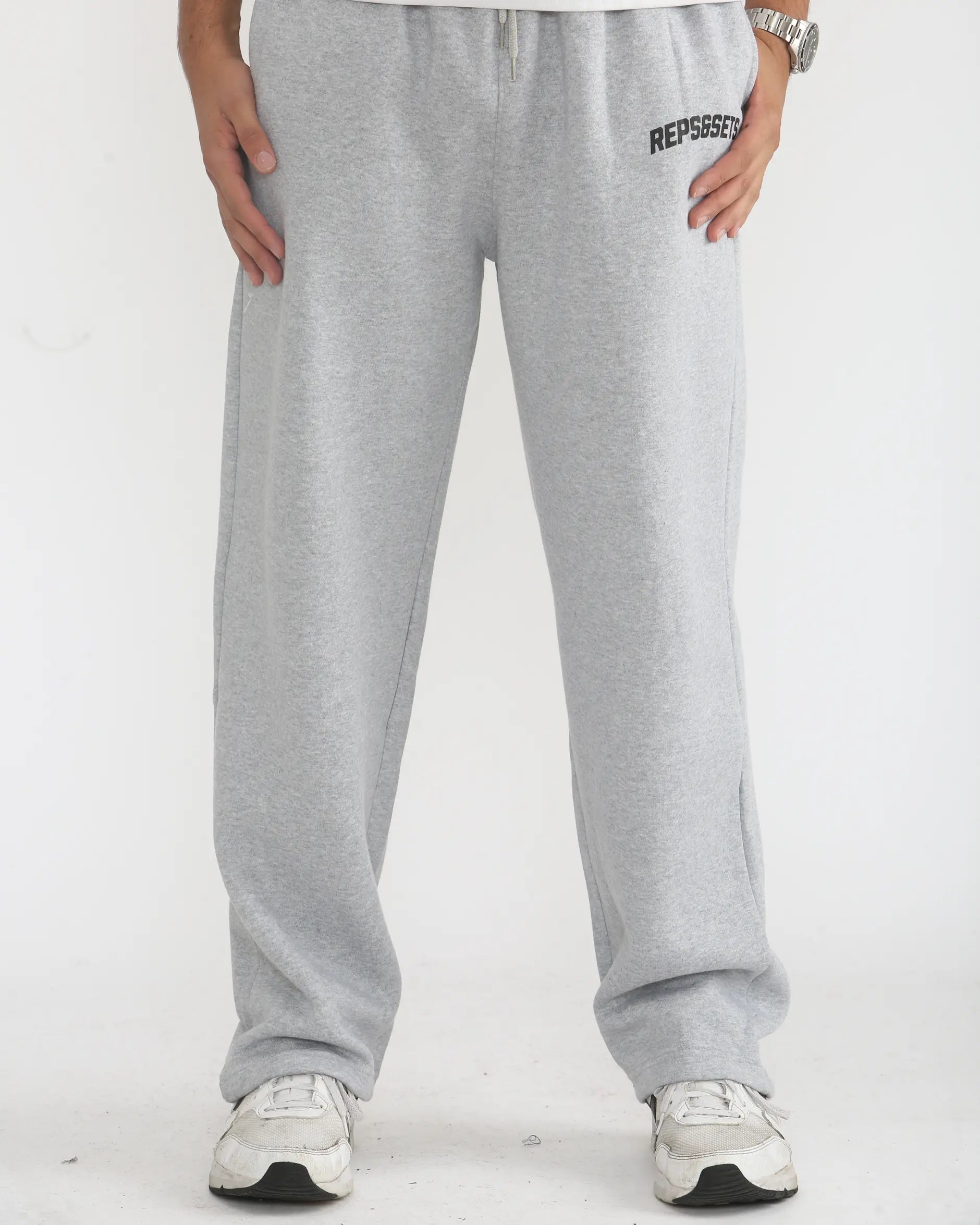 The Essential Straight Leg Trouser - Men's (Grey)