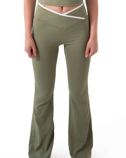 Crossover Flared Leggings – Green